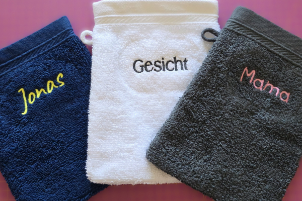 Preview: BiO - Waschhandschuh 16x21 mit Namen bestickt