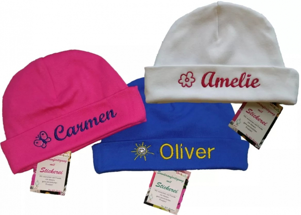 Baby Bio Mütze mit Motiv & Namen bestickt