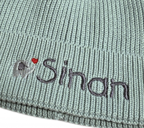 Preview: Baby Bio Stickmütze aus Baumwolle 6-24 M mit Motiv & Namen bestickt