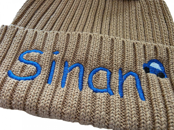 Preview: Kinder Bio Stickmütze aus Baumwolle 3-7 J mit Motiv & Namen bestickt