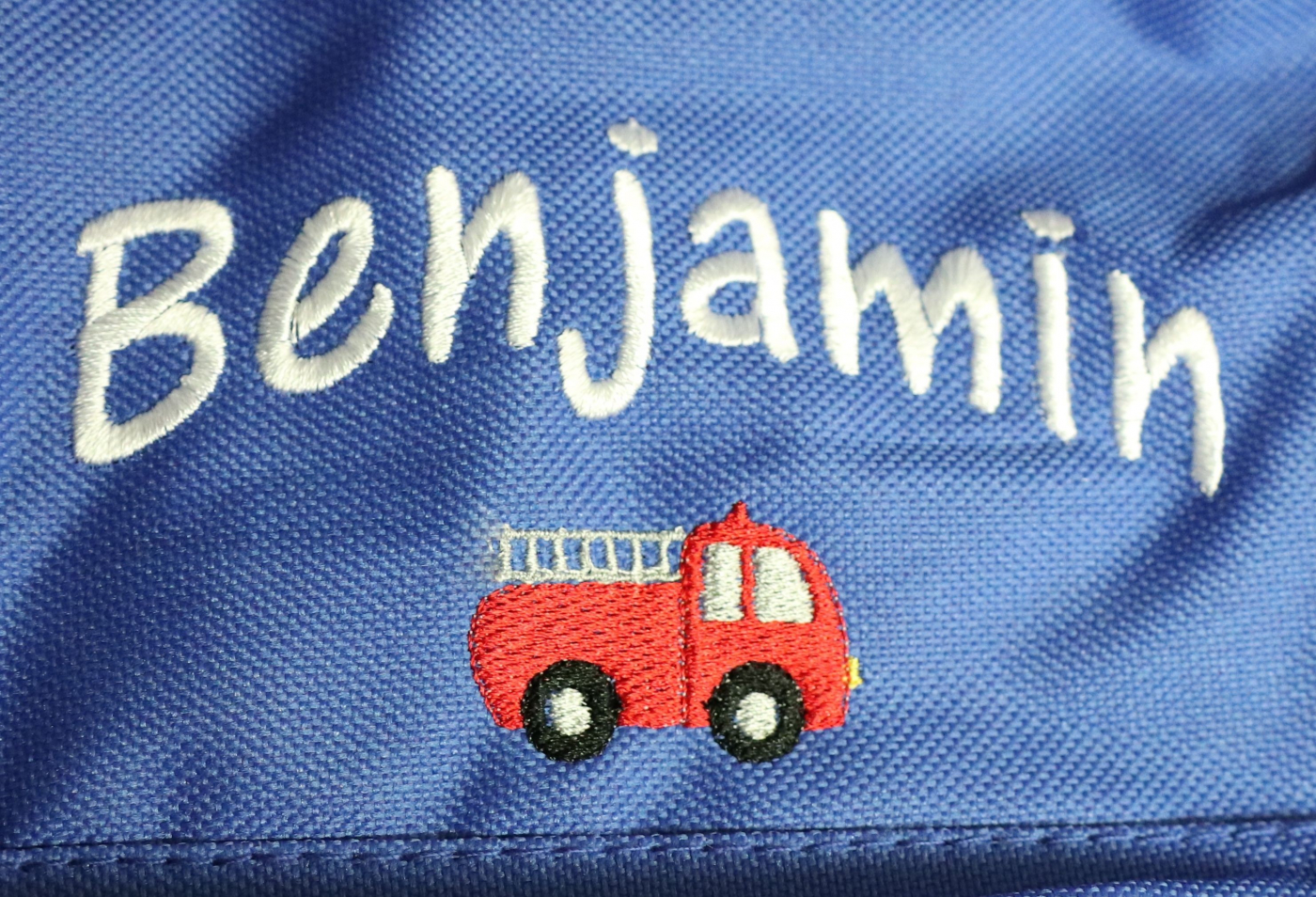Kinder-Rucksack mit Namen / Motiv bestickt