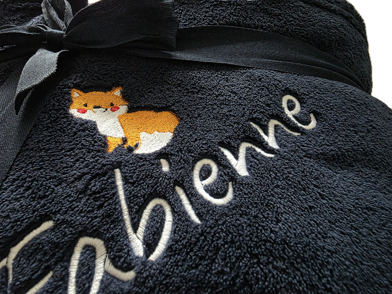 Kuscheldecke extra dick 180x130cm mit Namen/ Motiv/ Emblem bestickt