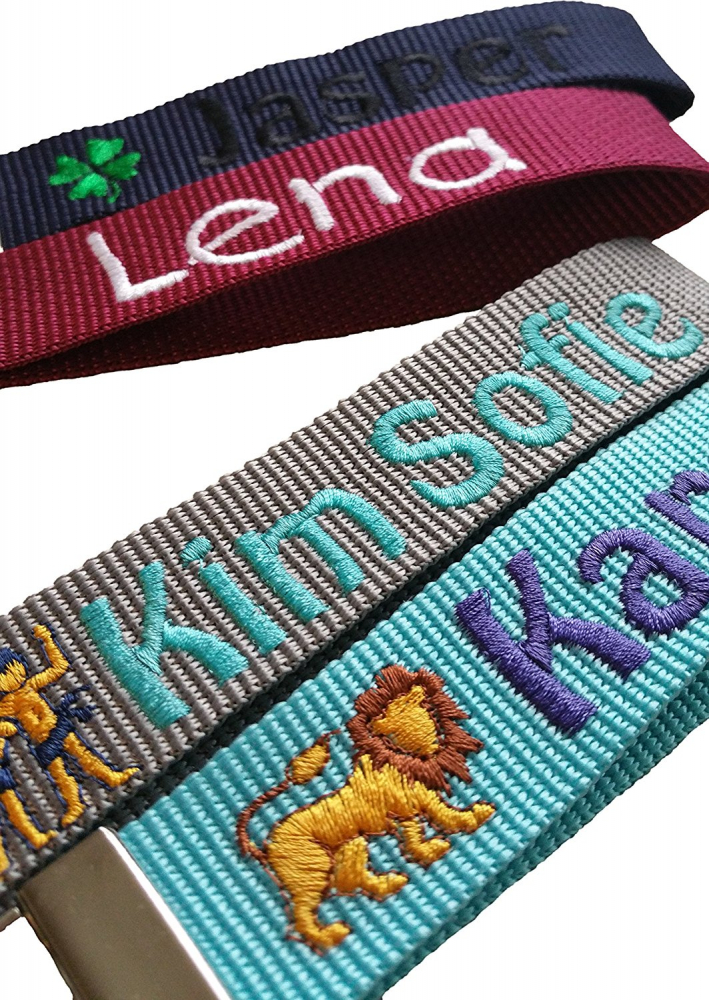 Schlüsselanhänger 30mm (stark) mit Schlüsselring, Name & Sternzeichen/S-Motiv bestickt